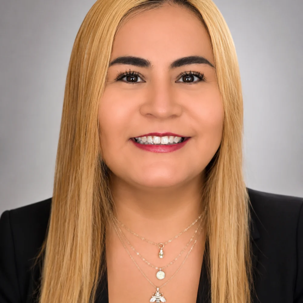 Ashley Claw Headshot | Safeguard Estate and Financial Planning