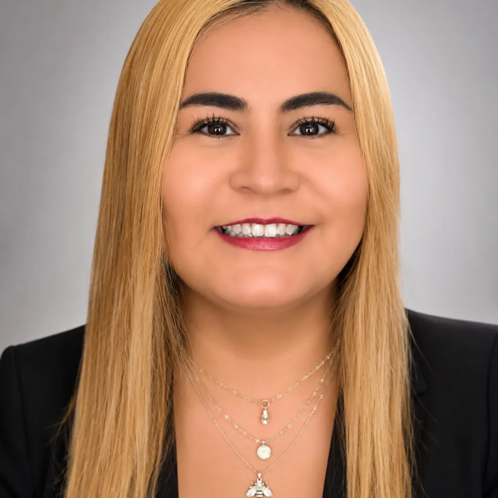 Ashley Claw Headshot | Safeguard Estate and Financial Planning